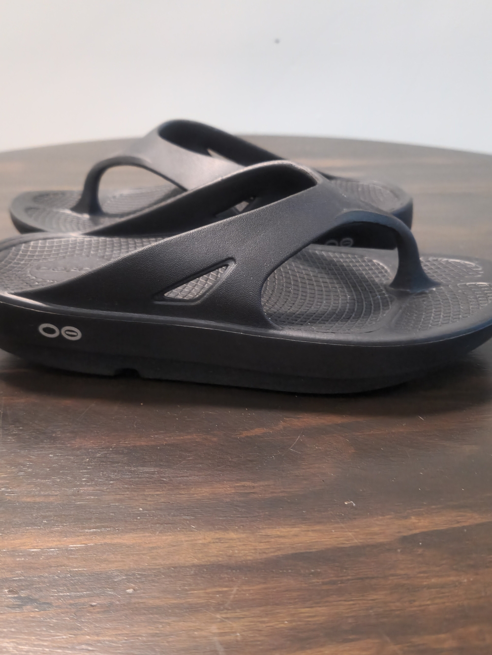 OOFOS OOriginal Recovery Flip Flop Thong Sandals Black Women's Size 7 - Picture 3 of 9